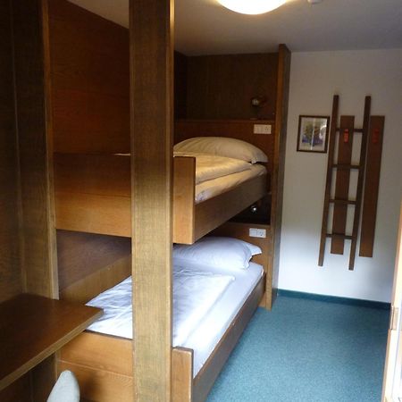 Garni Pineta Hotel San Martino in Badia Værelse billede