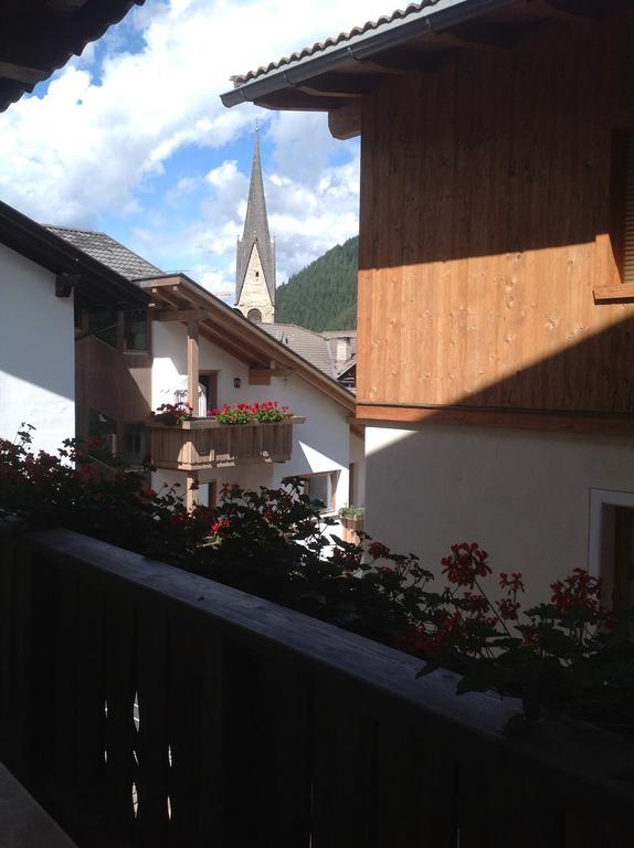 Garni Pineta Hotel San Martino in Badia Værelse billede