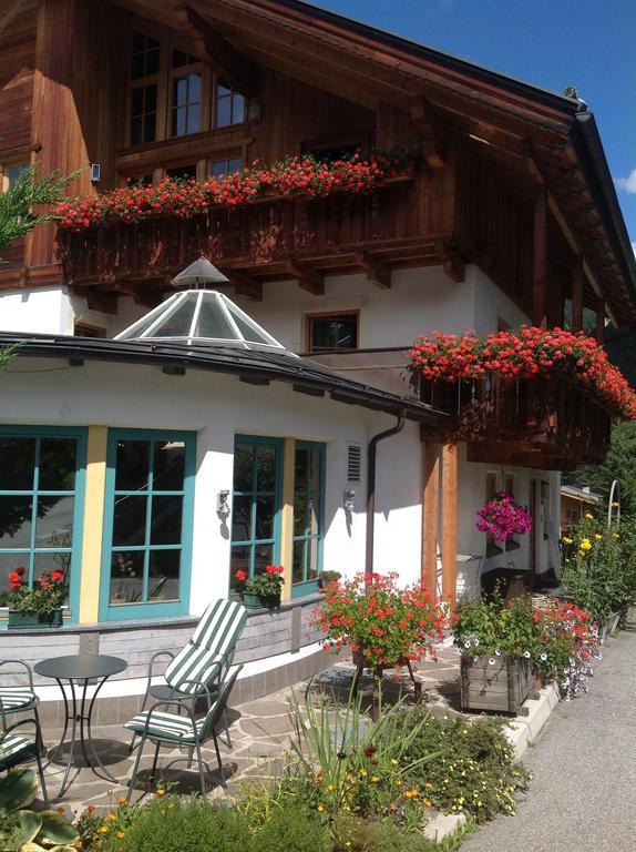 Garni Pineta Hotel San Martino in Badia Eksteriør billede